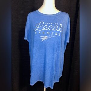 Maurices Support your local farmer short sleeve t-shirt. Smoke and pet free home